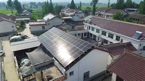 陕西汉中：屋顶“光伏发电”助力乡村振兴-新华网
