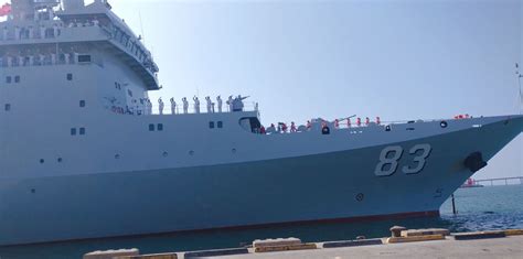 文莱项目部参加中国海军戚继光舰访问文莱欢迎仪式