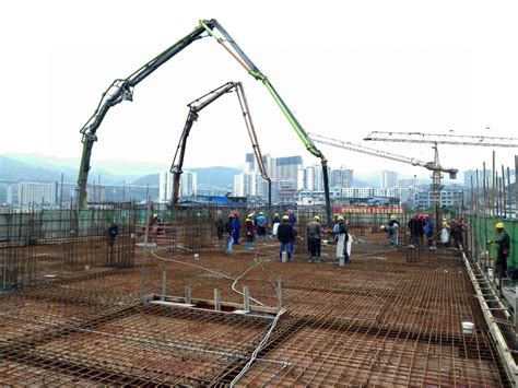 贵州工程公司 基层动态 息烽禧门御景项目2号楼转换层砼浇筑完成