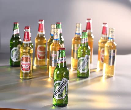 乐堡啤酒嘉士伯乐堡酒吧啤酒淡爽拉格小瓶装啤酒330ml*24瓶整箱-阿里巴巴