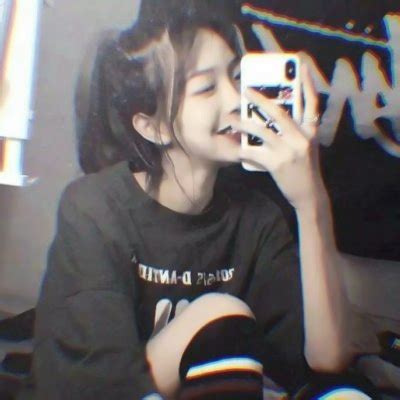 手机控女生头像温柔