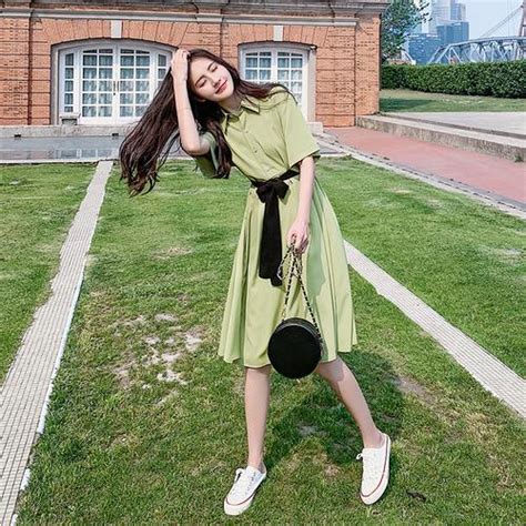 抹茶绿女图片