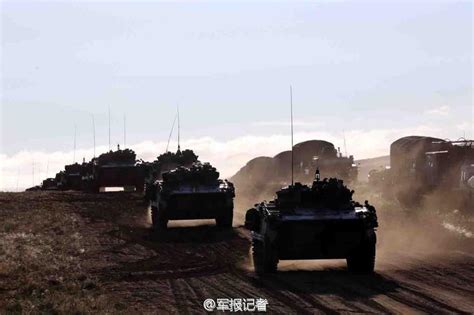 跨越·朱日和：硝烟弥漫战味浓 - 中国军网