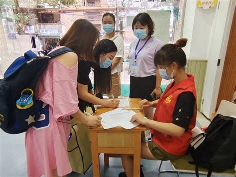 后方看娃助力防疫 雅安雨城免费为医护人员提供看护子女服务_四川在线