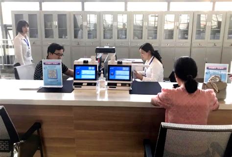 河南洛阳：宜阳市民服务中心项目加紧建设-人民图片网