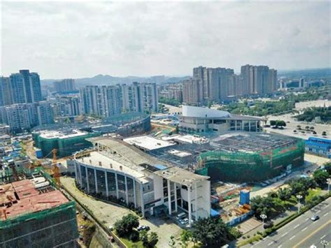 主楼首根立柱吊装到位，中国中铁华东总部基地项目建设迈入快车道