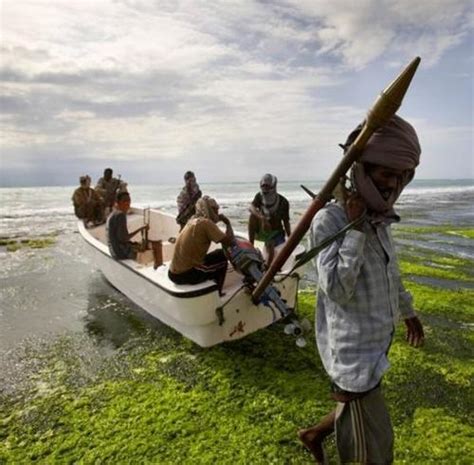 索马里海盗现状：向被绑中国渔民讨教捕鱼捞虾 - 航运在线资讯网
