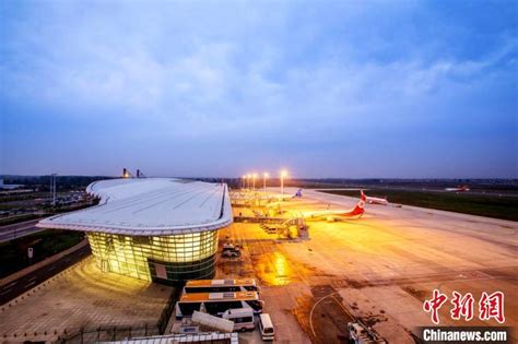 湖北襄阳机场29日恢复运营 首日至少通航12个城市_手机新浪网