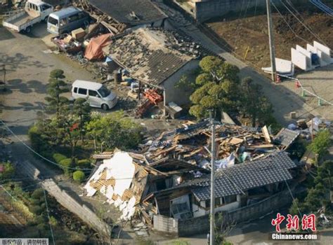 日本南部地区连发两次强震致人员死伤 古建筑被毁|日本|熊本市_凤凰资讯