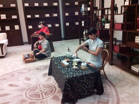 河南省商务学校2019021期职业技能提升茶艺师培训 - 河南省商务学校
