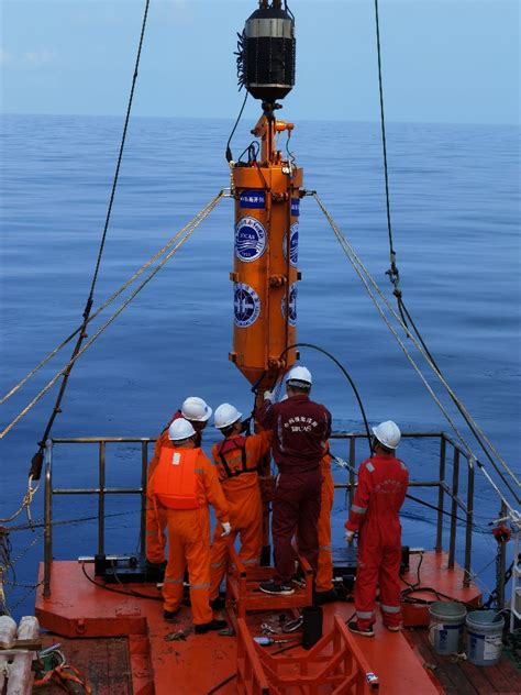 国家重点研发计划 “深海关键装备与技术”重点专项 两项深海项目在南海圆满完成海试验收