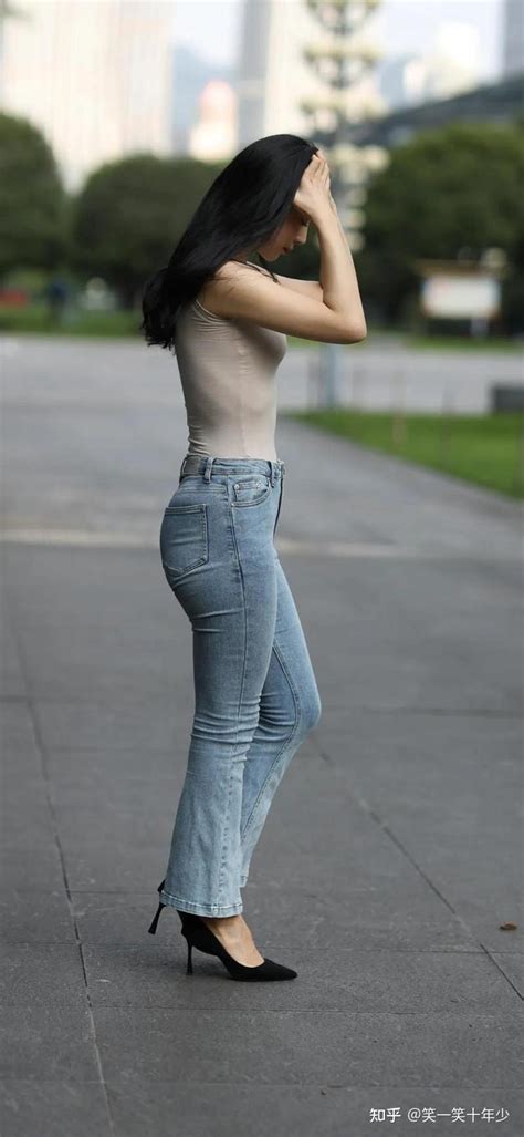 美女集中营~屁股大的女生穿牛仔裤是否会吸引你的目光？ - 知乎