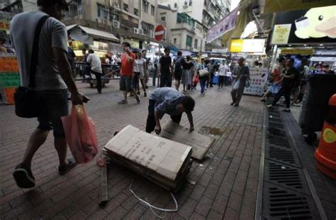 香港贫穷人口创近十年新高，暴徒找工作困难，还想怎样搞？_海上客_新民网