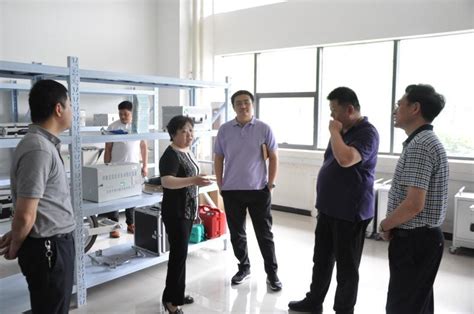 食品药品研究院与淮安洛奇医学检验实验室开展业务交流