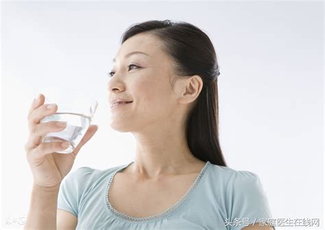 等到渴了再喝水，你的身体会受什么苦？注意3大危害-12健康
