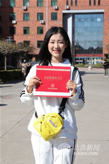 任玥霖图片