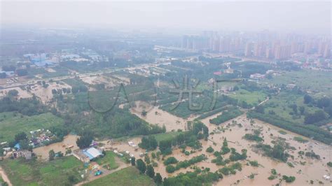 直击四川乐山洪水现场 城市内涝严重-图片频道