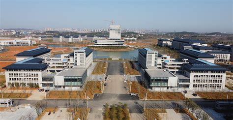 2023武汉大学东湖分校(东大门)游玩攻略,从这里进去校园，到处都是美...【去哪儿攻略】