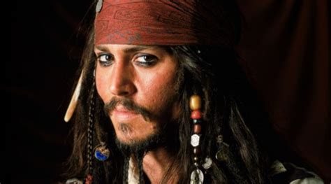 约翰·尼德普个人资料：他如何塑造了《加勒比海盗》中史上最独特的海盗角色 | 人物集