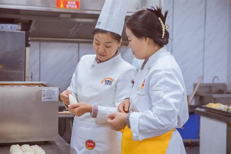 学做小吃培训需要多少钱_小吃培训_陕西新东方烹饪学校