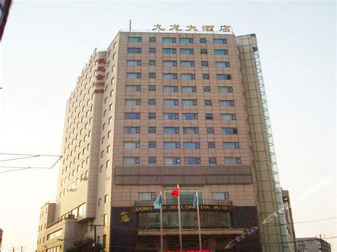 武汉一高校外现“开房大厦” 一栋楼10余家宾馆(图)|网友|大学生_凤凰资讯