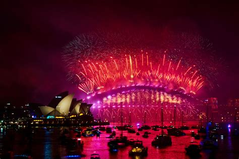Sydney Fireworks by NielsFahrenkrogPhoto - VIEWBUG.com
