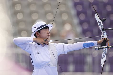 女子射箭团体1/8决赛 中国队无缘8强