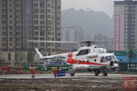 世界上最重最大的直升机 一次能运近50吨物资精准投送_凤凰网视频_凤凰网