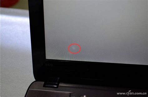 笔记本电脑屏幕亮但是不显示画面一直黑屏，外接又能显示这是什么问题？？？-笔记本-ZOL问答