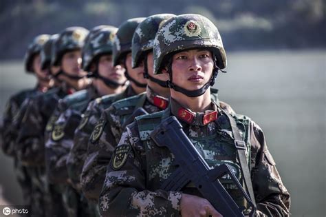 青岛为2022年度“最美退役军人”“十佳兵妈妈”“十佳好军嫂”颁奖