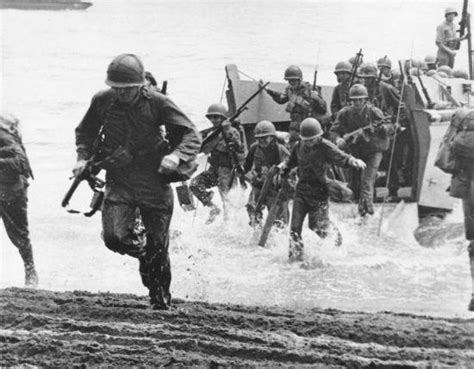 美军伤亡近8万人，冲绳岛战役为何是太平洋战争中伤亡最大的_凤凰网