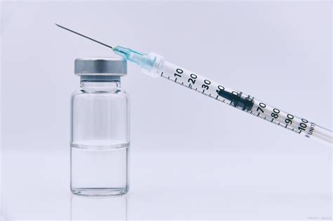 多个新冠疫苗品种上市，撸起袖子，抓紧时间注射就完了！