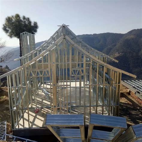 钢结构屋面挑檐口的几种作法