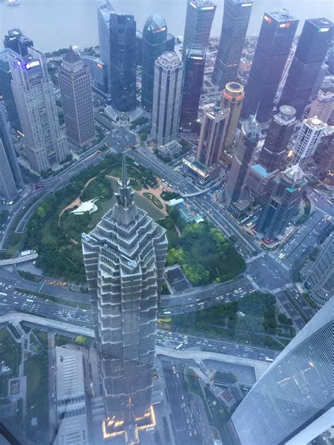 上海高楼摄影图高清摄影大图-千库网