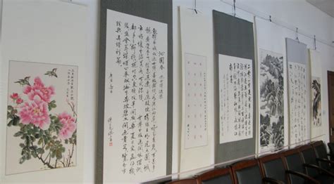 庆世博暨“墨香斋”成立三周年书画展开幕