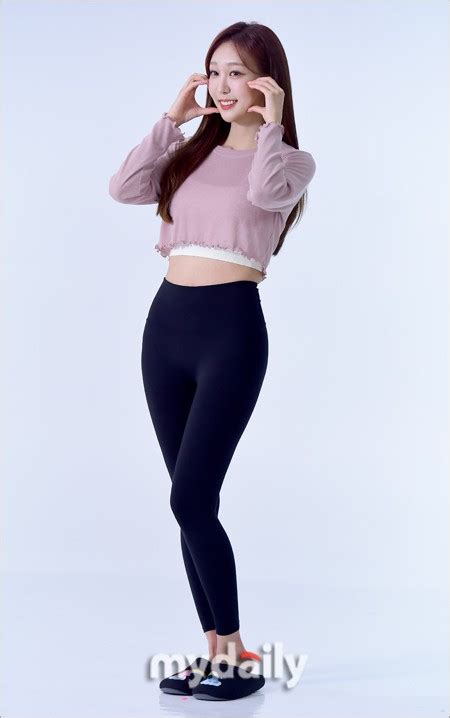 韩国女艺人朴智英拍代言品牌最新广告