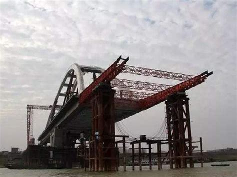 世界最高A型桥塔诞生！青山长江大桥建成后桥像“漂”在空中~ - 知乎