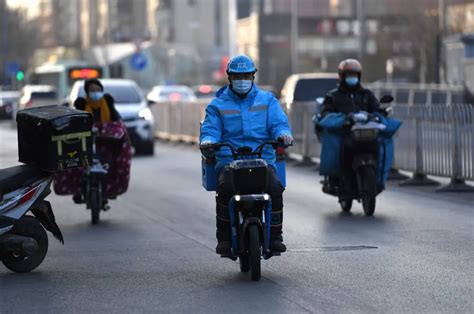 最适合跑外卖的电动车（这3款电动车很适合跑外卖使用）_斜杠青年工作室