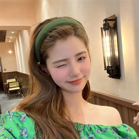 发箍甜美女生头像