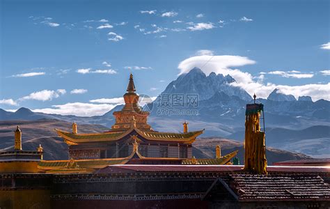 甘孜丹巴甲居藏寨，是独特的藏式楼房建筑，一般寨楼坐北朝南|甲居藏寨|丹巴|寨楼_新浪新闻
