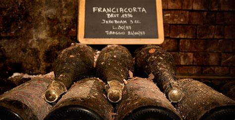 葡萄酒品鉴：意大利人的私房酒——弗朗齐亚柯达起泡酒_红酒网