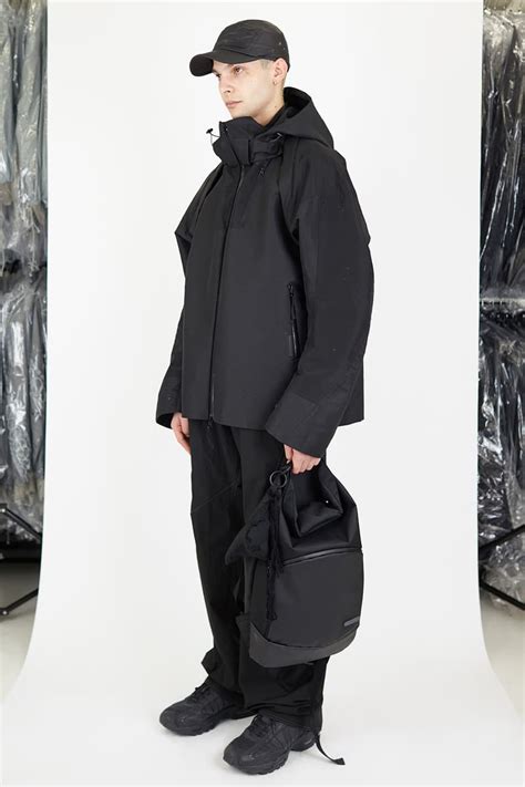 New Arrivals: Hyein Seo Fall/Winter 2019 "Save Yourself" Collection ...