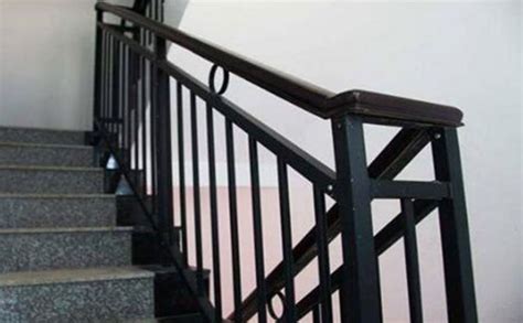 家用楼梯扶手哪种好_楼梯扶手的选购细节介绍 - 装修保障网