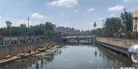 游客吐槽漓江20元打卡地只有垃圾臭水沟，景区：枯水期，已派人核实处理_腾讯视频