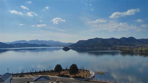 湖光山色的风景高清图片下载-正版图片600845574-摄图网