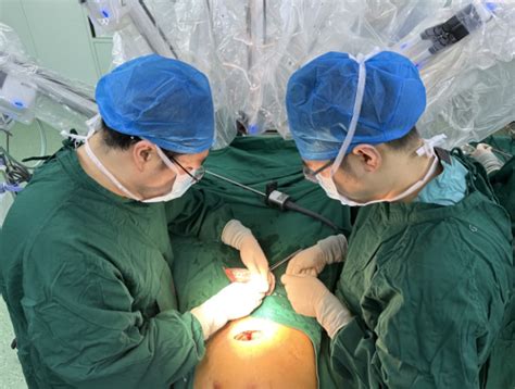 东北三省首例！吉大一院泌尿外二科成功完成机器人辅助腹腔镜下肾移植手术-中国吉林网