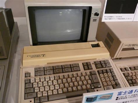 开箱34年前的古董电脑，电脑依然运行流畅成色完美！-直播吧