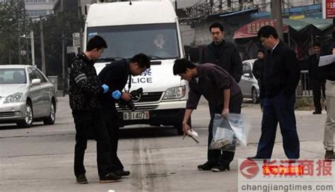 广东：夫妻拦盗贼逃跑车辆 妻子被拖行500米致死 - 长江商报官方网站
