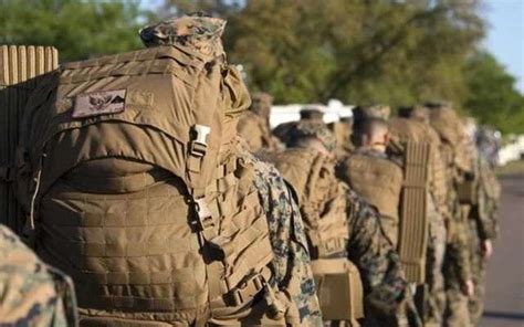美军即将装备世界首款单兵外骨骼 大幅提升作战能力_手机新浪网