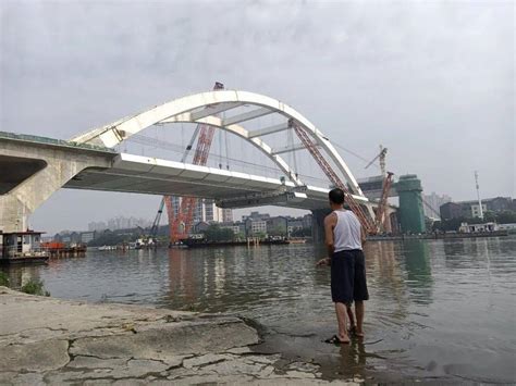 国内跨径最大最长廊桥建成通车